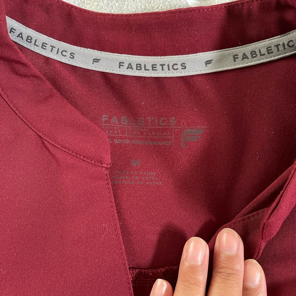 ❌SOLD❌Fabletics Scrubs - Picture 7 of 7